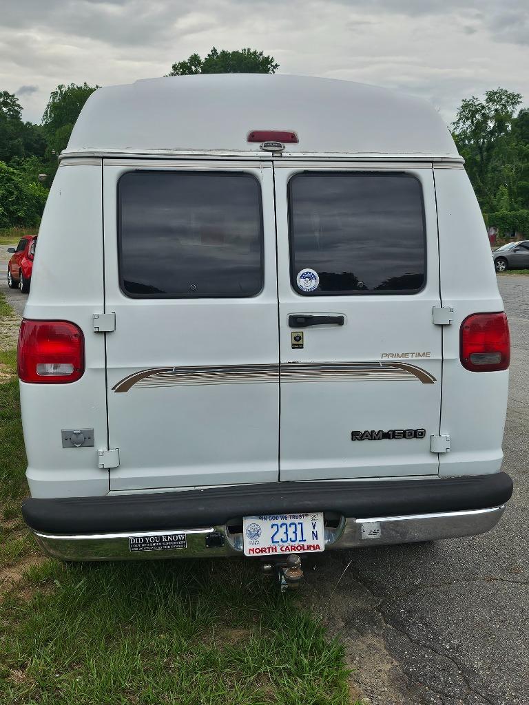 1998 Dodge 1500 Ram Van - $7,995